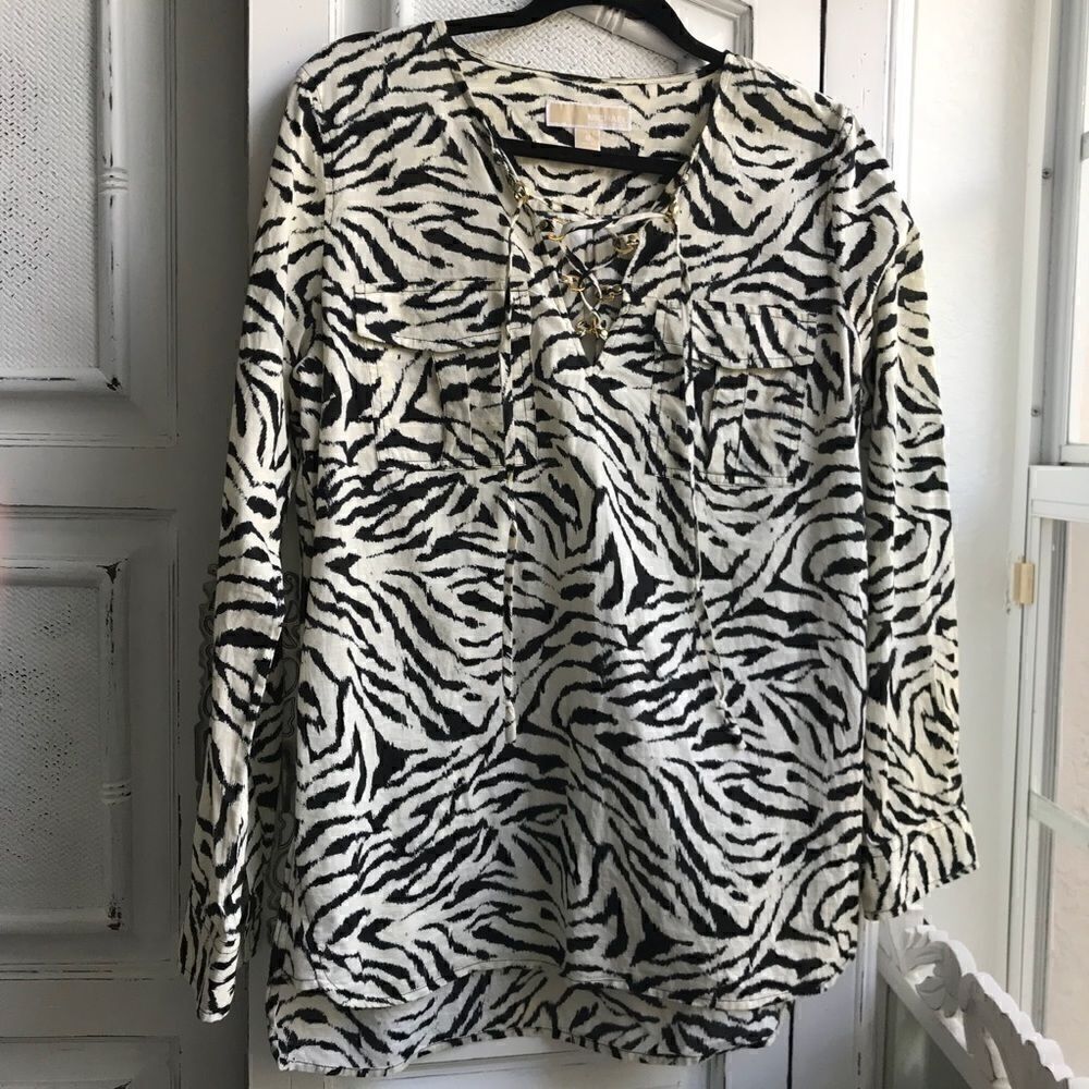 🎃MICHAEL KORS TOP   - Picture 5 of 8